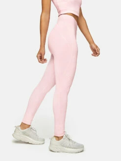 Promo ⭐ Outdoor Voices TechSweat™ Core 7/8 Legging 🎉 -Outlet Outdoorvoices Store 1 hero W101406 TSW PPUCore 78 LeggingCherry Blossom 0775