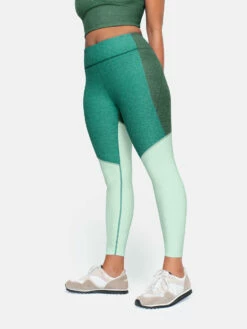 Outlet 🔥 Outdoor Voices Warmup 7/8 Legging 😀 -Outlet Outdoorvoices Store 1 hero W701256 TXC HAC 7 8 Tri Tone Leggings Hunter Alpine Cactus 0041 3c7ccdb1 029b 41c5 ae1a 9abfb1f0319e