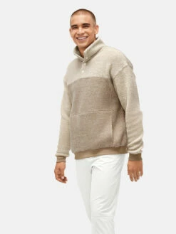 Hot Sale 😍 Outdoor Voices MegaFleece Snap Up ✨