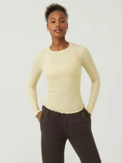 Discount 😉 Outdoor Voices SheerRib Longsleeve ✔️ -Outlet Outdoorvoices Store W302001 CTR WHT SheerRib Longsleeve Wheat 005 aXh2Jsv