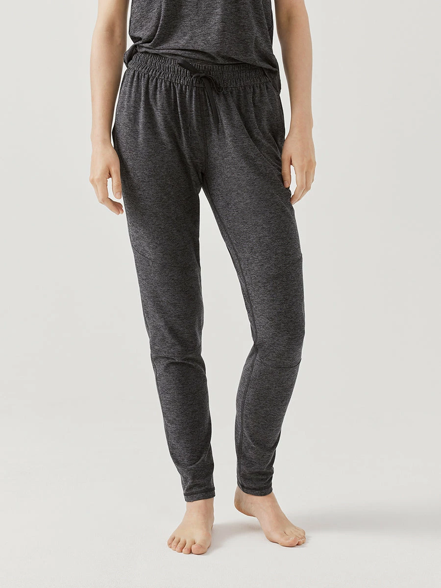 Budget β Outdoor Voices CloudKnit Sweatpant π€© 3 Budget β Outdoor Voices CloudKnit Sweatpant π€©