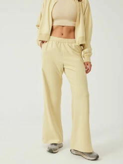 Buy 🧨 Outdoor Voices High Stride Track Pant 🛒 -Outlet Outdoorvoices Store W701839 TWV GIG High Stride Track Pant Ginger 122